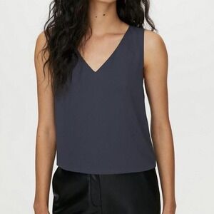 Aritzia Babaton Navy Cropped V Neck Shell Top XS Minimal Elevated Sleeveless